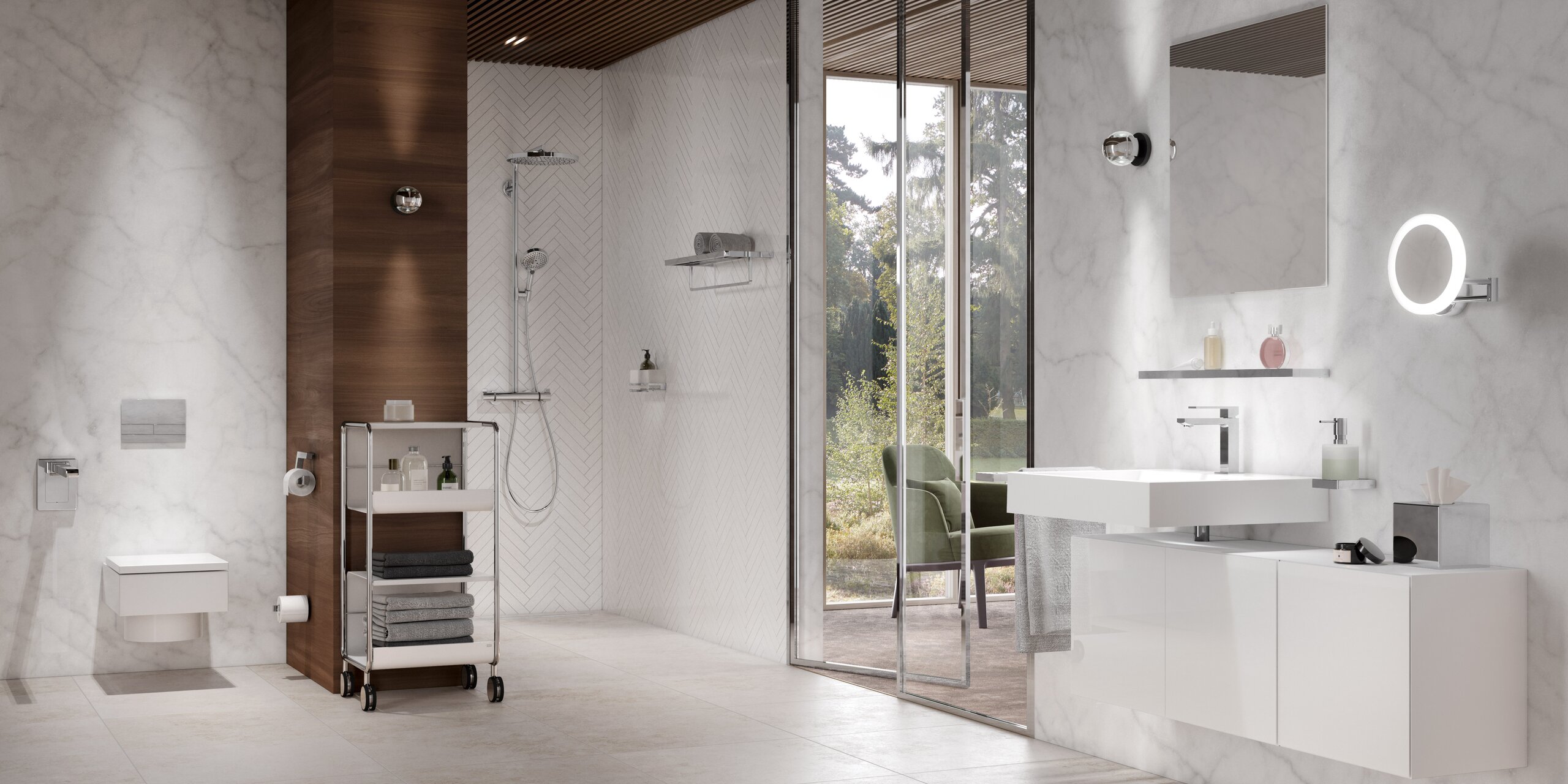 Innenliegendes Bad mit Glastüren und Sanitärausstattung der Serie 100 in chrom