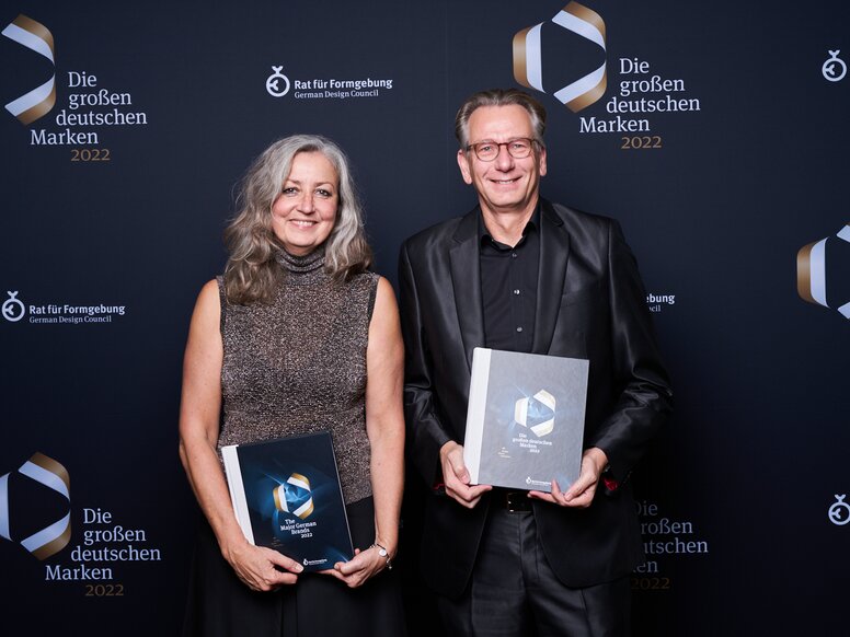 Thorsten Stute und Christiane Küper bei der Preisverleihung die großen deutschen Marken 2022